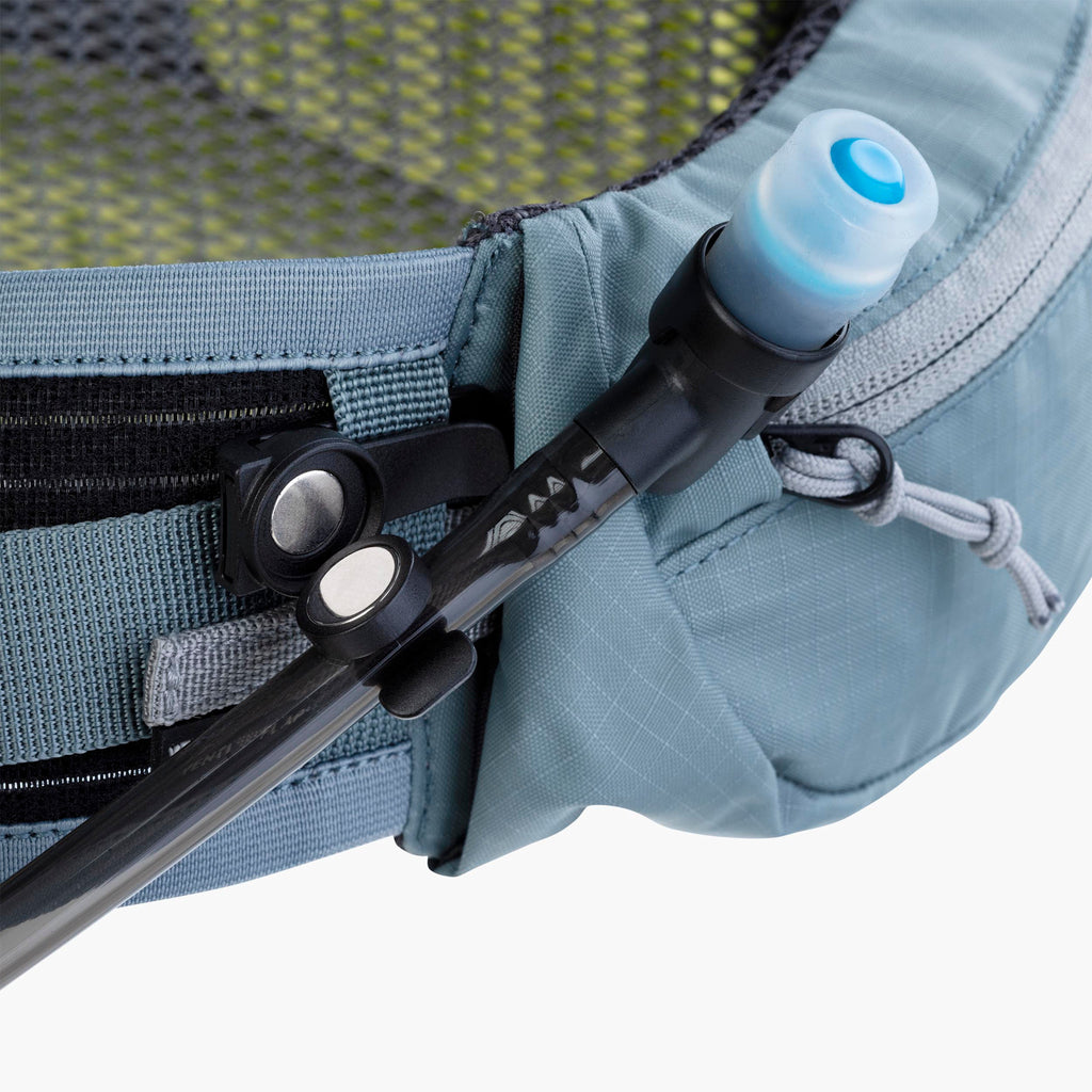 Evoc Mochila Hip Pack Pro 3 + bolsa de hidratacion 1.5LT Stone